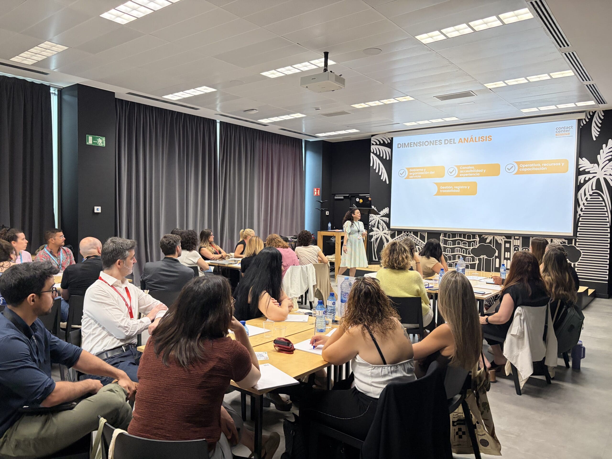 taller de assessment en Madrid exponiendo sobre los errores en la adaptación a la Ley SAC